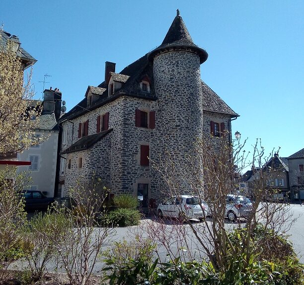 Commune pleaux cantal